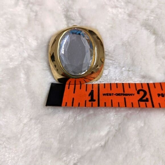 Vintage 80's Large Square Clear Rhinestone Clip Earrings - Picture 8 of 8